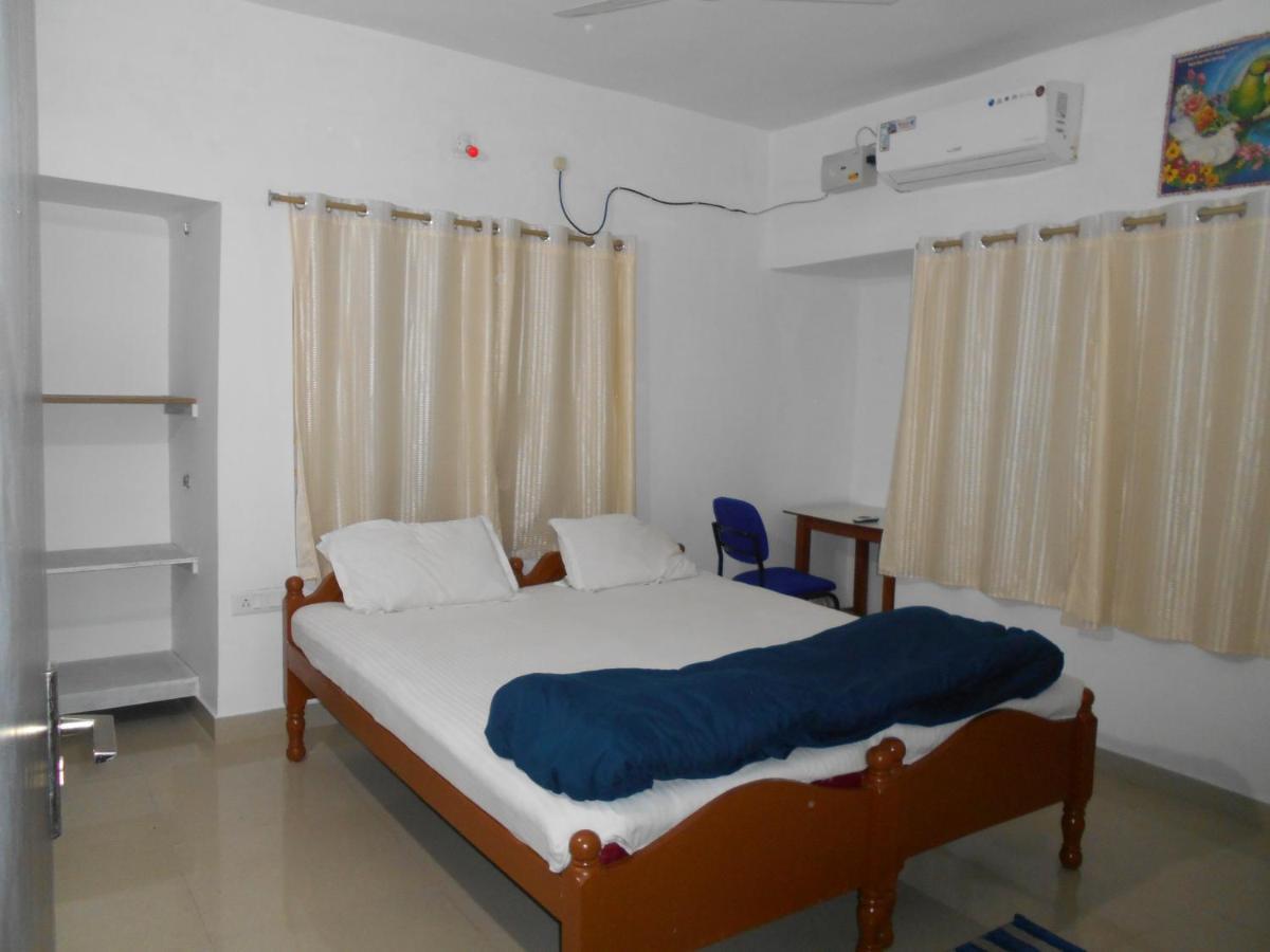 Wekare Guest House Бхубанешвар Екстериор снимка