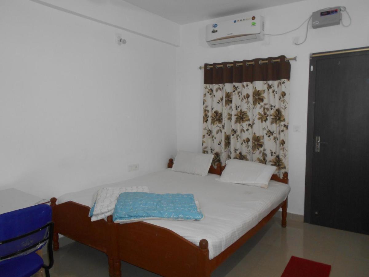 Wekare Guest House Бхубанешвар Екстериор снимка