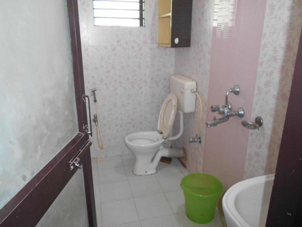 Wekare Guest House Бхубанешвар Екстериор снимка