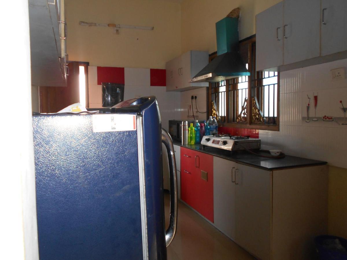 Wekare Guest House Бхубанешвар Екстериор снимка