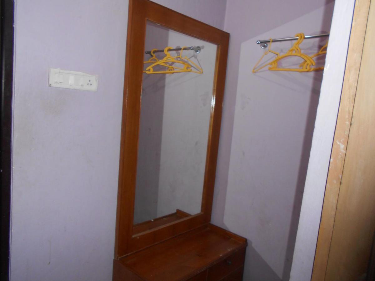 Wekare Guest House Бхубанешвар Екстериор снимка